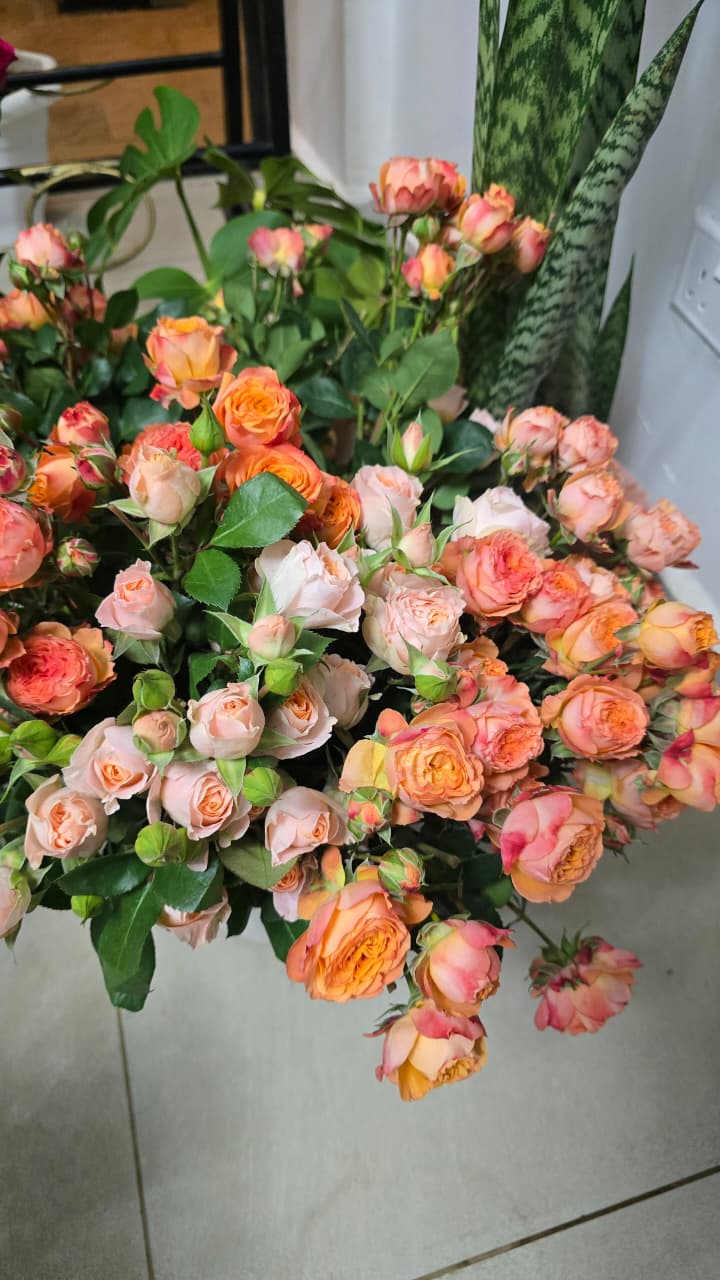 Nawiri Flower Arrangement