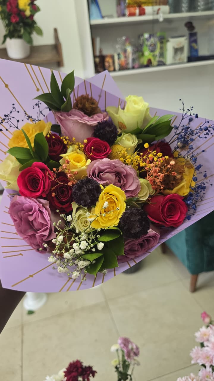 Fresh flower bouquet for client appreciation Nairobi — Nawiri